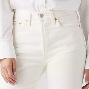 Levi Strauss Jeans Wedgie Straight Leg Frayed Ankle Edge Button Fly Clouds White